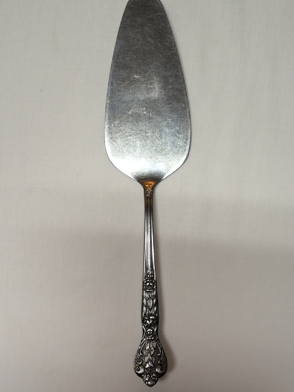 Versailles Stainless Steel MSI Japan Ornate Silver-Plated Pie Server